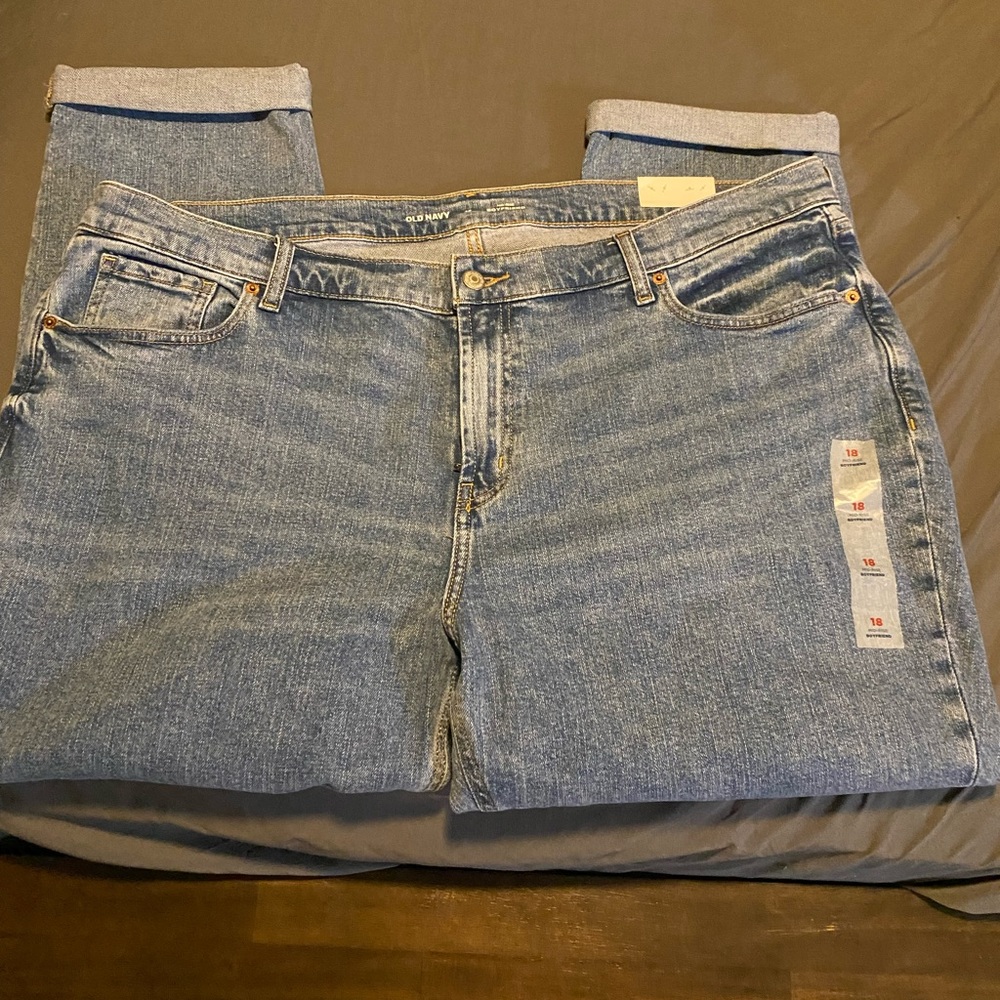 Old navy mid-rise boyfriend